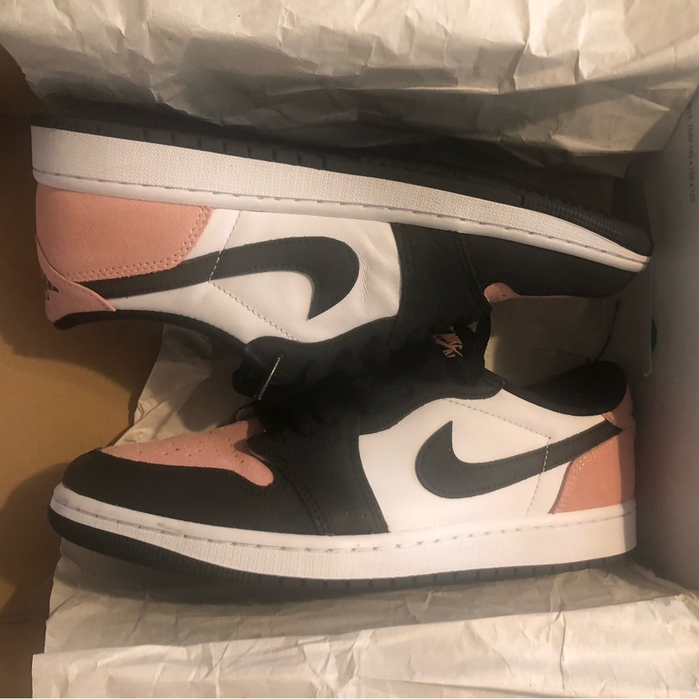 Jordan 1 Low Coral